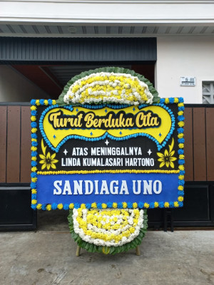 Papan Bunga Duka di Waruruma
